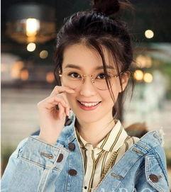 娱乐圈的小花,璀璨星途，青春绽放